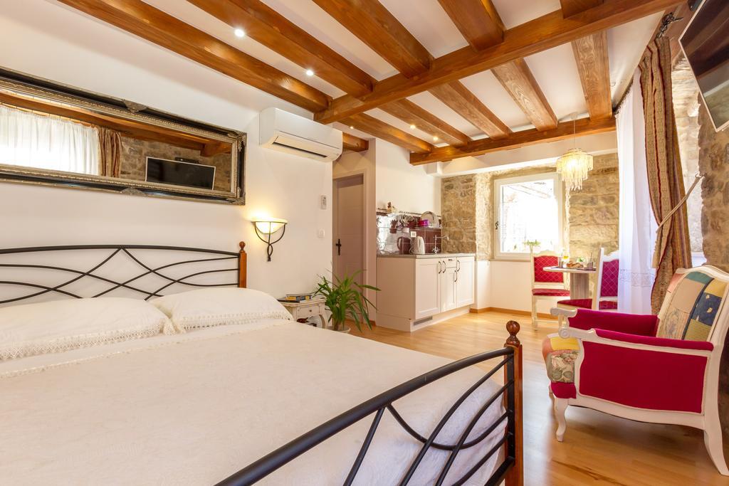 Studios Aurelia Palace Split Rom bilde